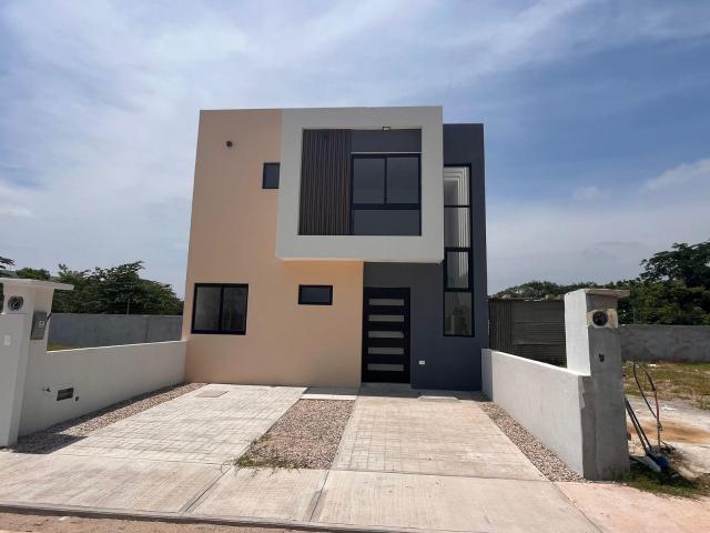 Casa Nueva en Venta El Cedro Villahermosa
