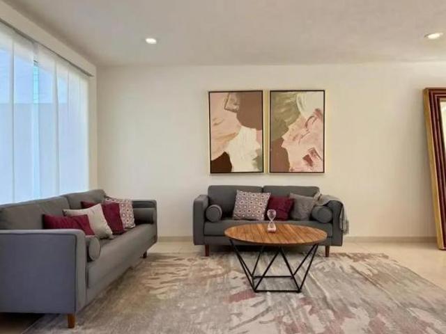 Casa Nueva en Venta en Metepec $5,289,000 3 recamaras con baño c/u