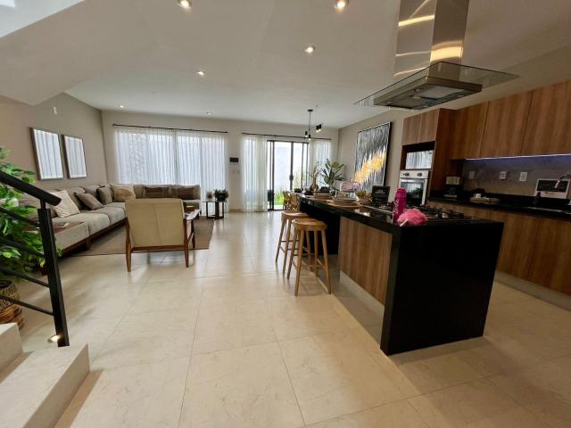 Casa Nueva en Venta en Bosques de Breda, Zona Este, Le?n Gto