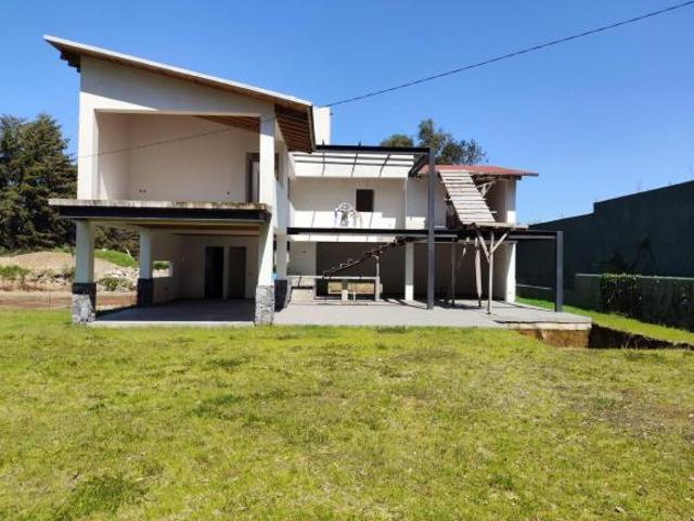 Casa NUEVA en venta en Cerro Gordo, Avándaro, Valle de Bravo