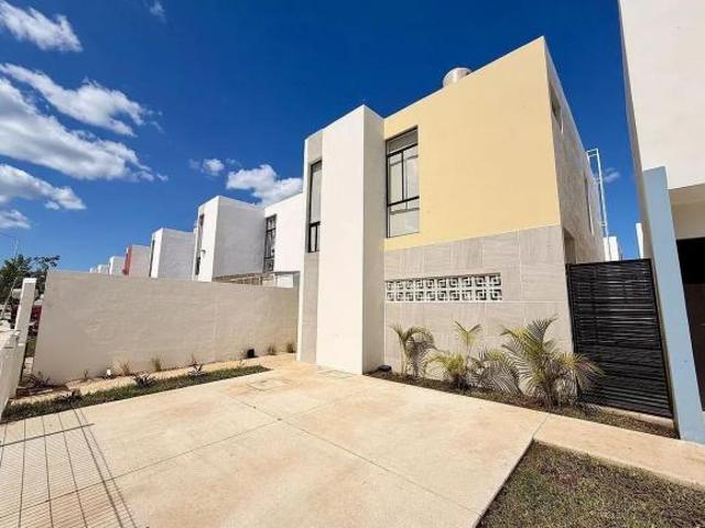 CASA NUEVA EN VENTA EN CIUDAD CAUCEL MERIDA