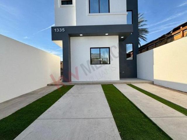 CASA NUEVA EN VENTA EN COLONIA ROMA