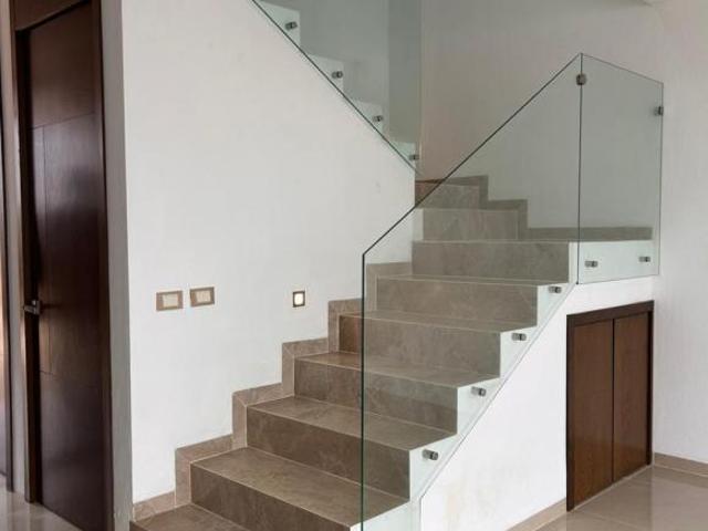 CASA NUEVA EN VENTA EN COTO ABIÉ