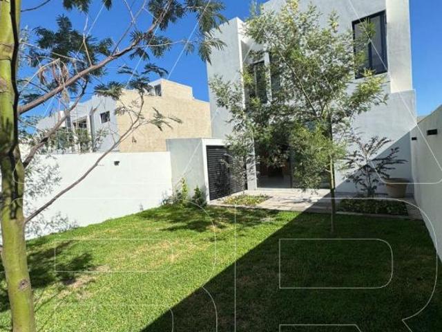 CASA NUEVA EN VENTA EN COTO AZENT