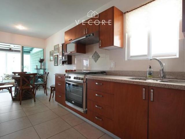 CASA NUEVA EN VENTA EN EL CHANTE, JOCOTEPEC, JALISCO