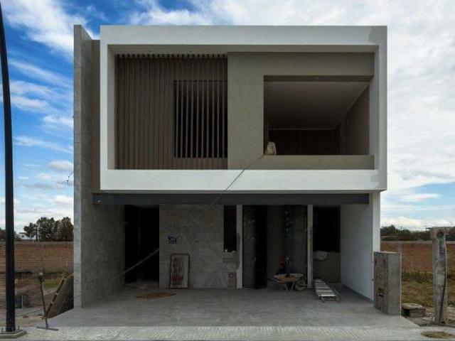 CASA NUEVA EN VENTA EN ESTANZA NORTE DE AGS