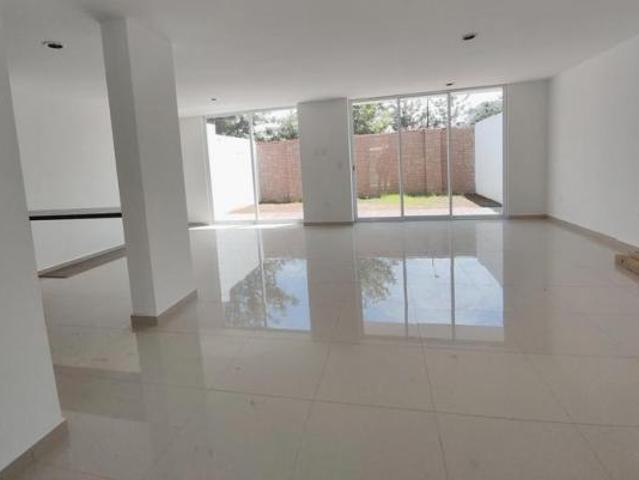 Casa Nueva en Venta en Fraccionamiento con Seguridad, Lomas de Angelópolis III, Puebla