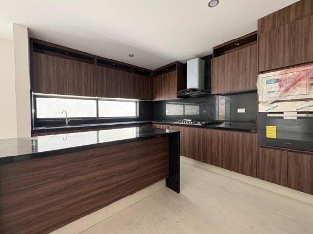 Casa NUEVA en VENTA en Fraccionamiento Pradea, Blvd Valsequillo/Avila Camacho