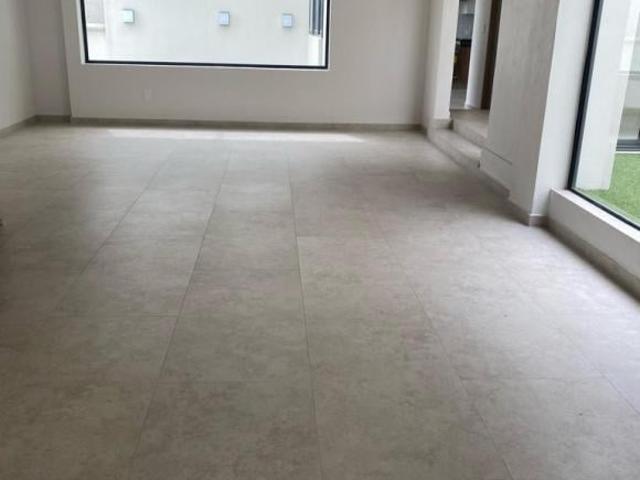CASA NUEVA EN VENTA EN LOMAS DE LA HERRADURA