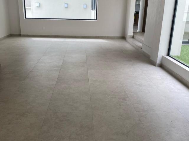 CASA NUEVA EN VENTA EN LOMAS DE LA HERRADURA