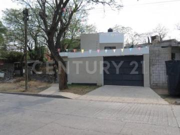 Casa Nueva en Venta en Pedregal de las Fuentes, Jiutepec, Morelos