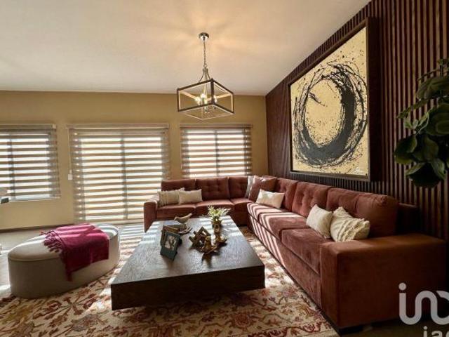 Casa Nueva en Venta en Rinconadas del Valle 2