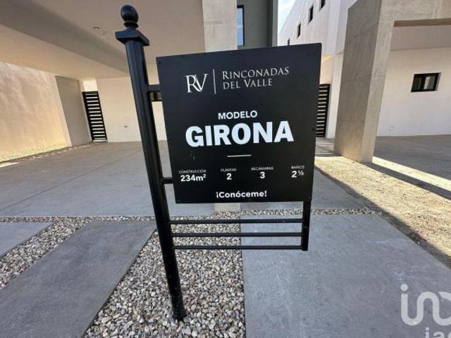 Casa Nueva en Venta en Rinconadas del Valle 2