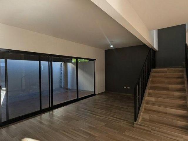 Casa nueva en venta en San Miguel de Allende, en privada con amenidades