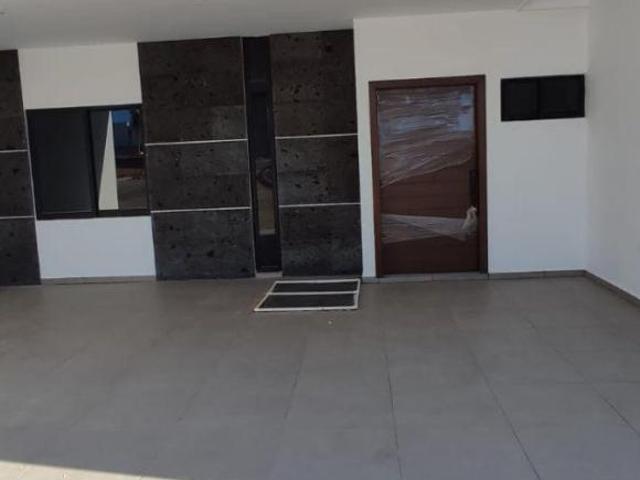 Casa nueva en venta en Sonterra con terraza y 1 recamara en planta baja