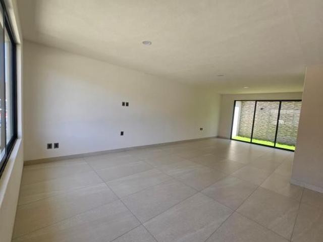 Casa Nueva en Venta en Toluca a 10 minutos de Galerias Toluca