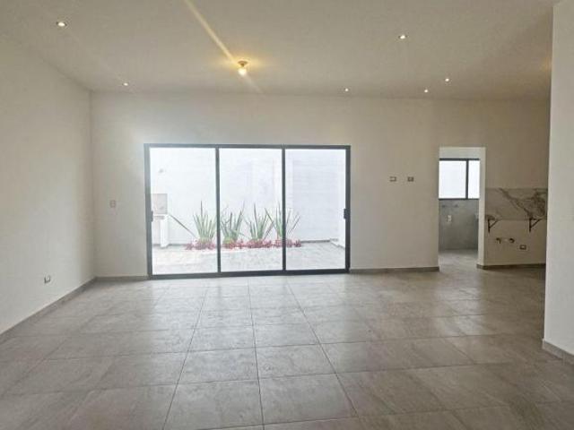 Casa Nueva en VENTA en Valle de Fontana