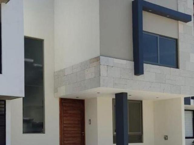 Casa Nueva en Venta en Valle Imperial Coto Avellano | 4 Recámaras | Sótano + Roof Garden + Alberca