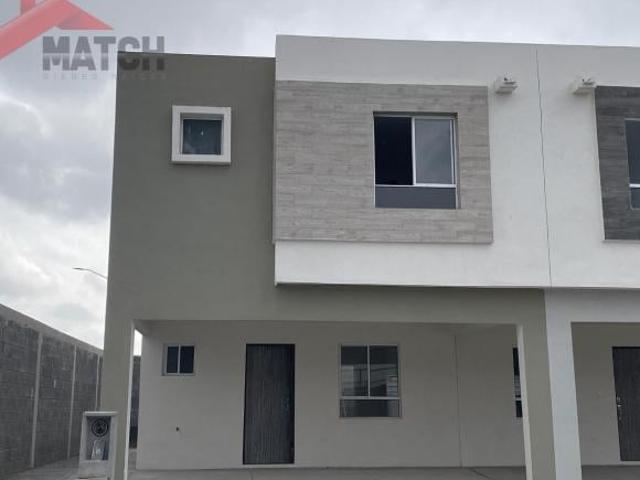 Casa Nueva en Venta en Veredas Residencial