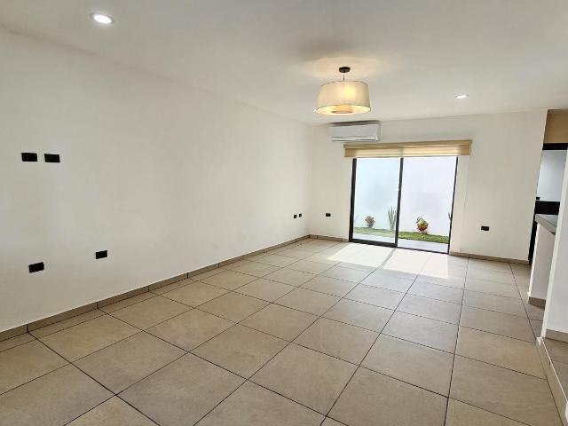Casa nueva en venta en zona country privada con seguridad y casa club