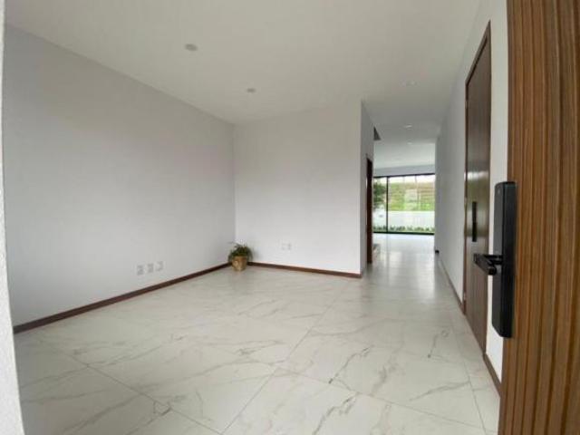 Casa NUEVA en Venta Parques Vallarta
