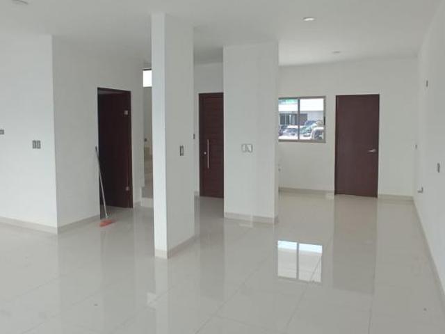 CASA NUEVA EN VENTA PRIVADA DIAMANTE SUR ALCAZAR DEL COUNTRY