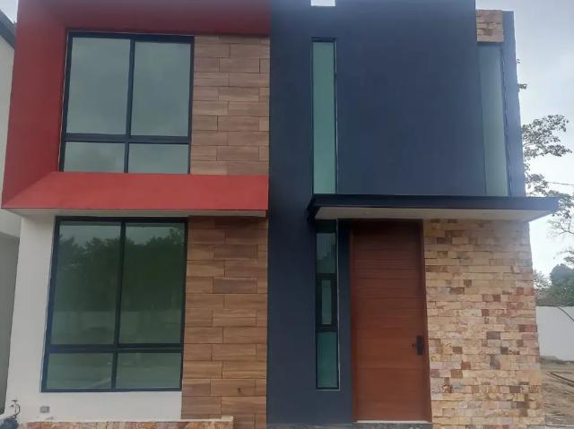 Casa Nueva en Venta – Privada Sabina Grande, Zona Sabina