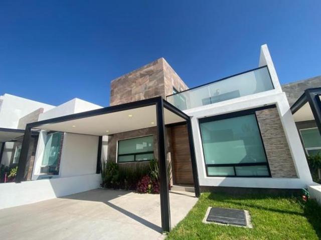 Casa Nueva en Venta Recamara en Planta Baja Corregidora