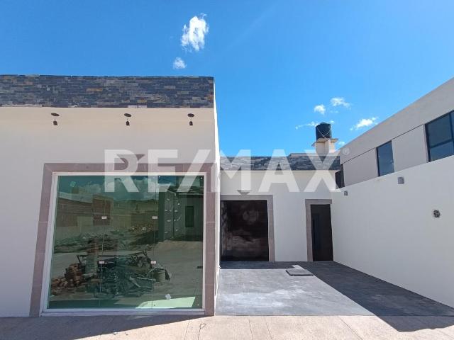 Casa nueva en venta, una sola plana en privada Ciudad Satélite