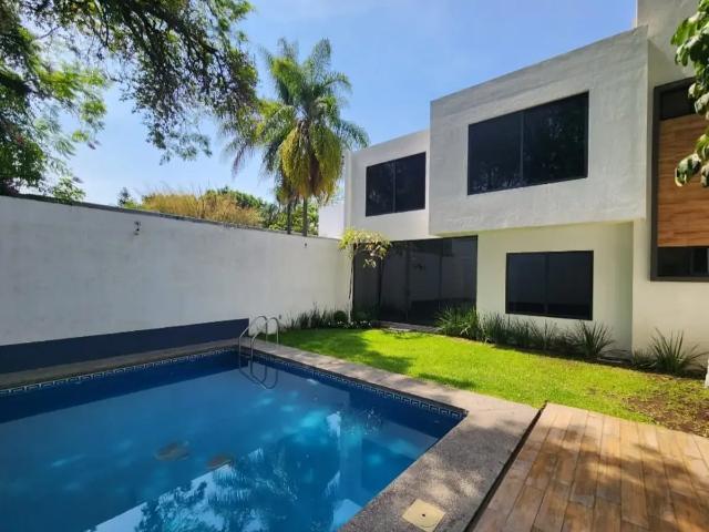 Casa nueva en venta Zona Costco