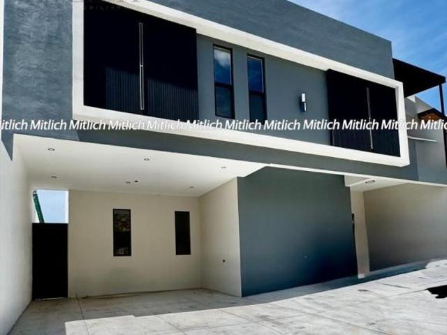 CASA NUEVA EN VENTA ZONA EN VALLE ESCONDIDO $8,900,000