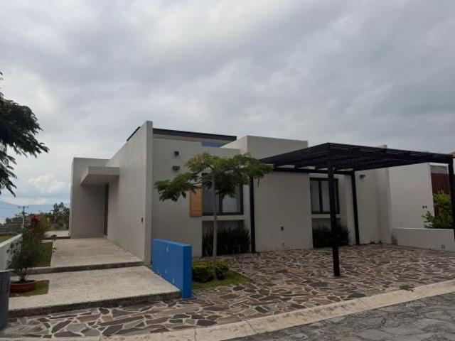 Casa Nueva en Venta 1 Planta a Solo 5 Minutos de Ajijic