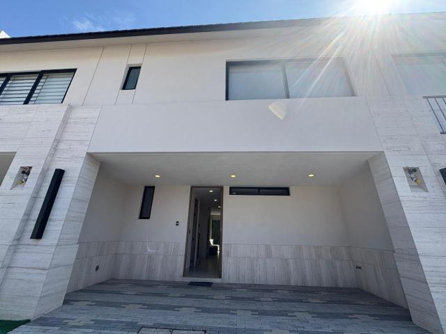 Casa Nueva En Venta 7m De Frente, Zona Sur Este de Le?n, Gto