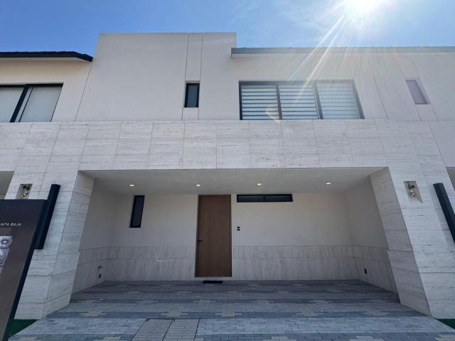 Casa Nueva En Venta 7m De Frente, Zona Sur Este de Le?n, Gto