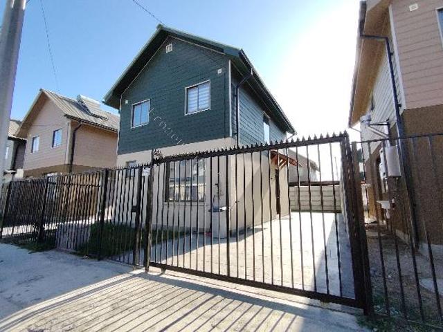 Casa Nueva en Viñedos de Tutuquén