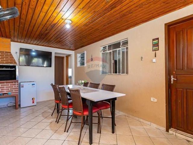 Casa não Averbada com terreno de 360 m² Avalia Permuta por apartamento de 100m² no Centro de Curiti