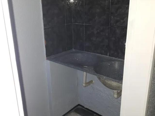 Casa na Maraponga com 2 quartos e garagem Fortaleza CE