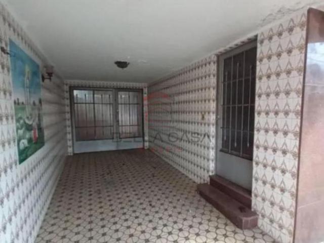 Casa na Mooca, 230m2, terreno 264m2, 03 quartos sendo 01 suíte e garagem para 04 carros