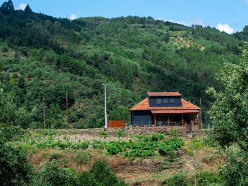 Casa na Montanha 94m² São Vicente