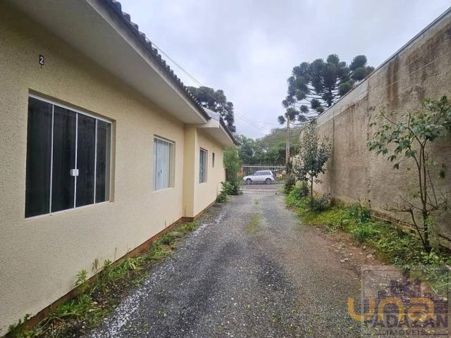 Casa na Adolfo Lutz Santa Felicidade Curitiba PR, aluguel por R$ 1.950