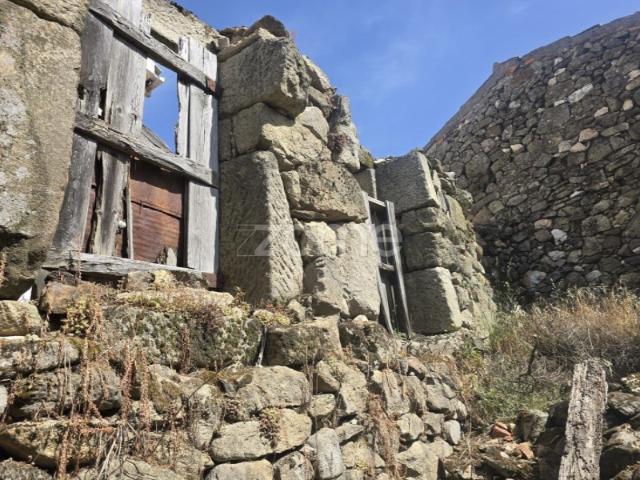 Casa na Aldeia de Folgosinho