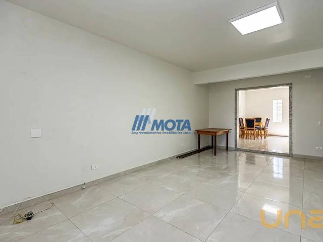 Casa na Bom Jesus de Iguape Hauer Curitiba PR, aluguel por R$ 4.000