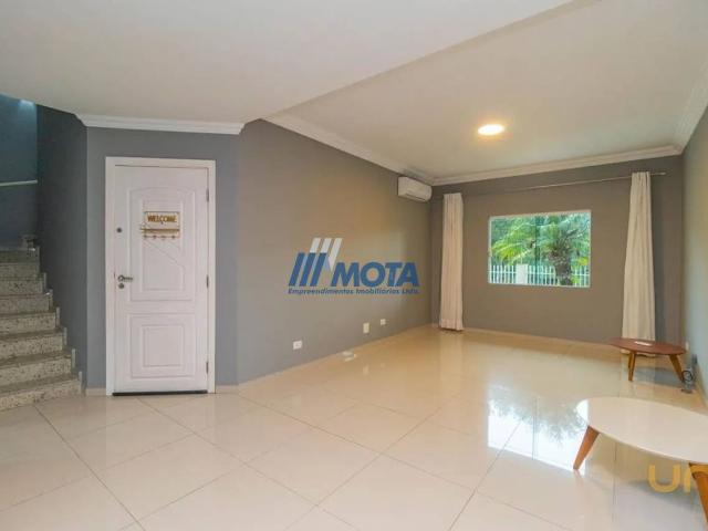 Casa na Constante Lunardon Mossunguê Curitiba PR, aluguel por R$ 5.000