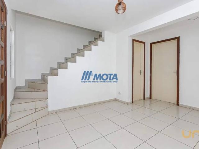 Casa na Cristiano Strobel Xaxim Curitiba PR, aluguel por R$ 1.950
