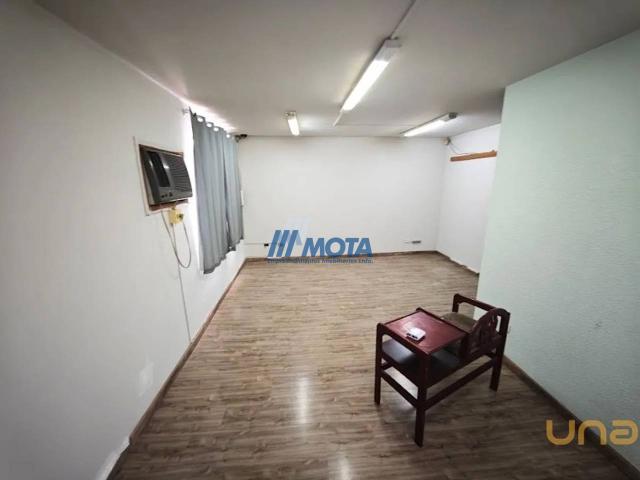 Casa na Doutor Heleno da Silveira Boqueirão Curitiba PR, aluguel por R$ 2.900