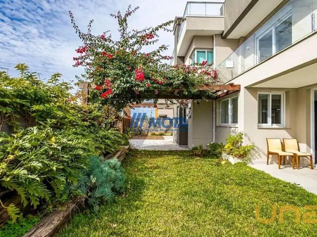 Casa na Doutor Lubumir Viergbiski Campo Comprido Curitiba PR, aluguel por R$ 13.500