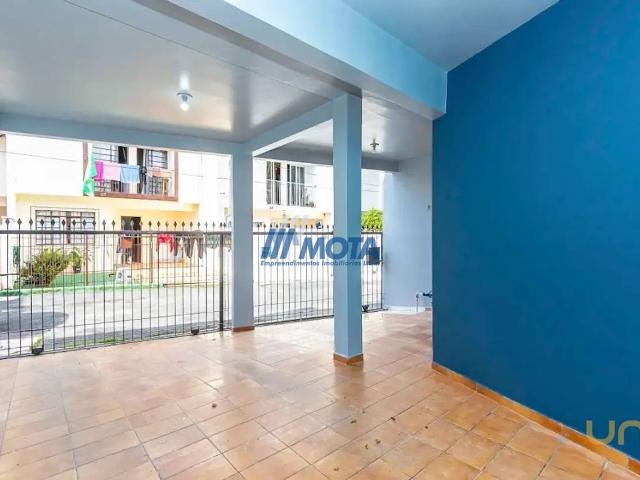 Casa na Doutor Rubem Fleury da Rocha Abranches Curitiba PR, aluguel por R$ 2.800