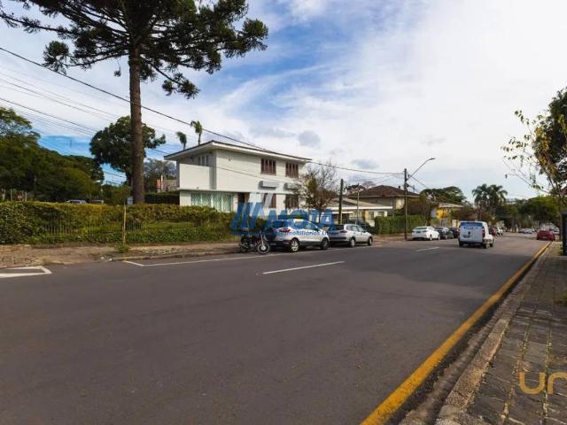 Casa na Itupava de 842 ao fim lado par Alto da Rua XV Curitiba PR, aluguel por R$ 12.000
