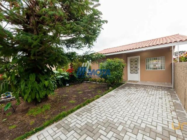Casa na Jurandir A. Loro Bacacheri Curitiba PR, aluguel por R$ 2.500