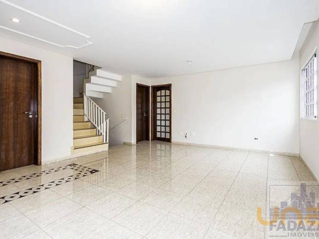 Casa na João Antônio Xavier Água Verde Curitiba PR, aluguel por R$ 5.500
